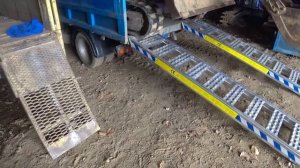 Сходни, трапы алюминиевые для погрузки техники в грузовик