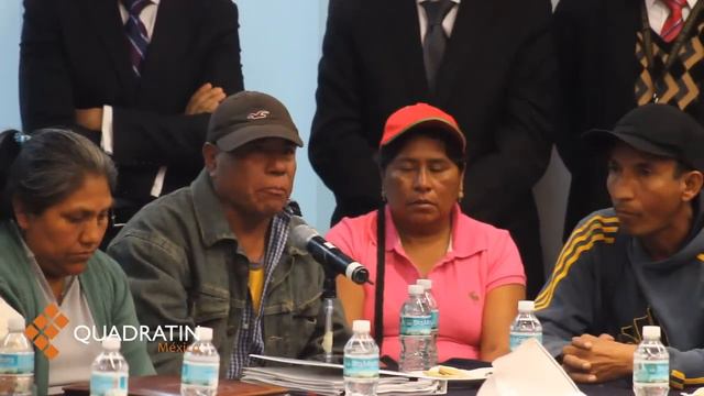 Encaran padres de normalistas a senadores por desapariciones смотреть онлайн