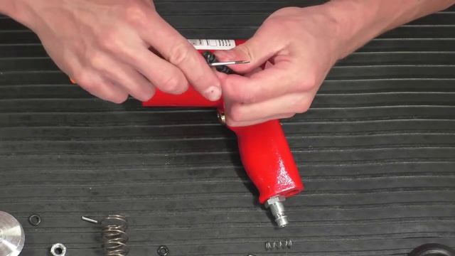 Разборка и сборка пневматического шиповального пистолета «ПШ-12-М» смотреть онлайн