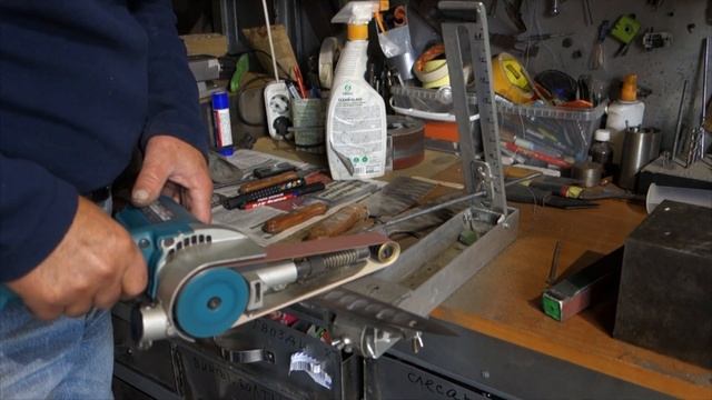 А ваша точилка так сможет? Зачем точить острые ножи? Peterhof Knife.