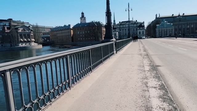 уехали в Швецию | первые впечатления от Стокгольма ?? смотреть онлайн