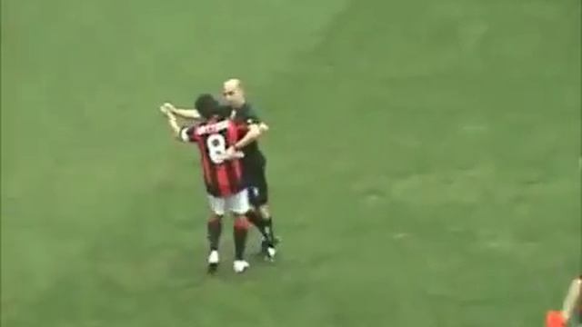 AC MILAN V A.S BARI - WEIRD WARM UP - ORIGINAL VIDEO! смотреть онлайн