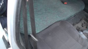 Ваз 2115,складываем  переднее правое сидение вместо кровати.