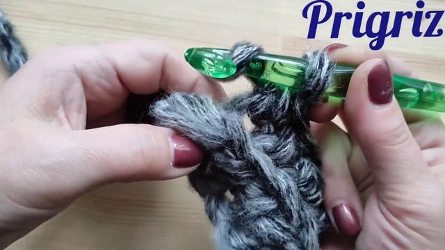 Двухсторонний узор крючком, Простой ОБЪЕМНЫЙ узор в ТЕПЛОЙ ПРЯЖЕ смотреть онлайн