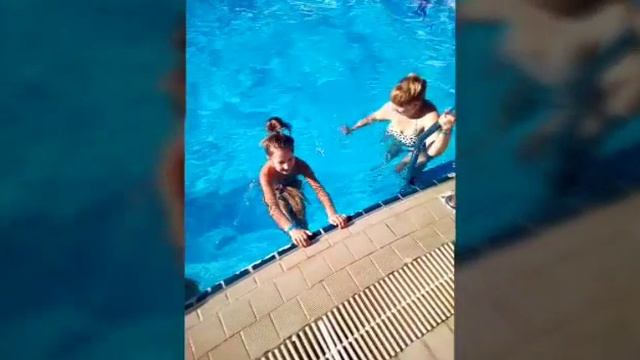 Кратко обо мне! смотреть онлайн