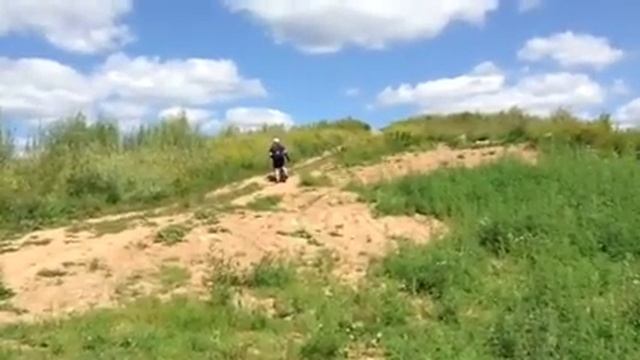 Заезд на 18" моноколесе Solowheel Xtreme 2kW по Российскому бездорожью. смотреть онлайн