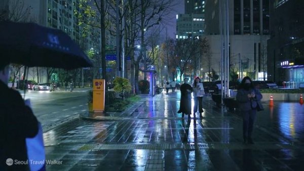 뿌연 안개비 내리는 여의도 퇴근길 밤 산책, 서울 여행 워커, 서울 트래블 워커.