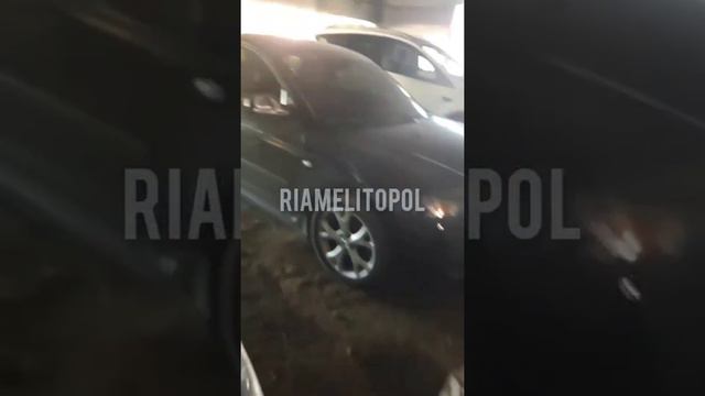 В Мелитополе сгорели две маршрутки смотреть онлайн