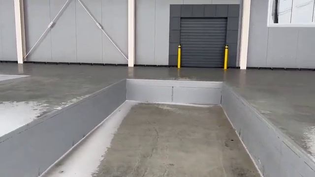 Установка перегрузочного оборудования Hormann в логистическом центре "Аютинский хлеб" | Мир Ворот смотреть онлайн