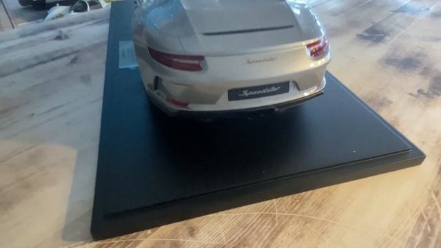 Porsche 991. 2 Speedster Minichamps 1/8 смотреть онлайн