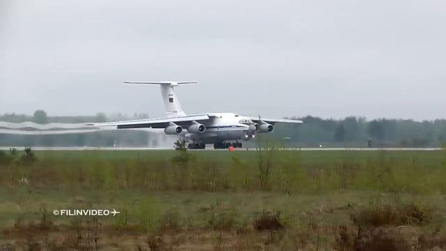 ✈Вихри при посадке Ил-76 и переговоры / Аэродром Тверь - Мигалово смотреть онлайн