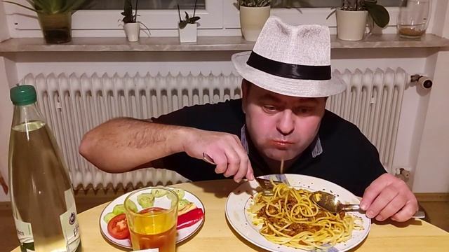 MUGBANG / МУКБАНГ- СПАГЕТТИ БОЛОНЬЕЗЕ смотреть онлайн