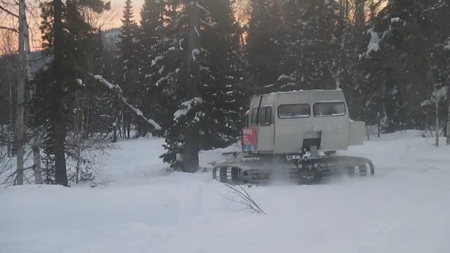 Ратрак возит народ на экскурсии смотреть онлайн