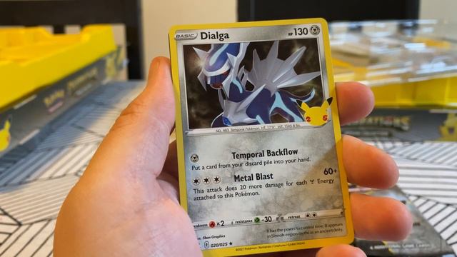OPENING A CELEBRATIONS PIKACHU V-UNION BOX! 25TH ANNIVERSARY! смотреть онлайн