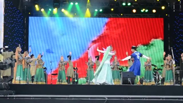 Азербайджанский ансамбль. 1 сентября. смотреть онлайн