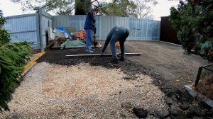 Площадка под авто из асфальтовой крошки .