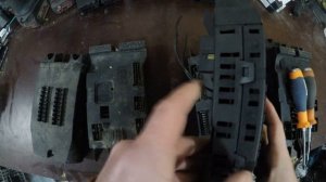 Mercedes vito w638 Почему не работают указатели поворотов?Обзор блоков предохранителей