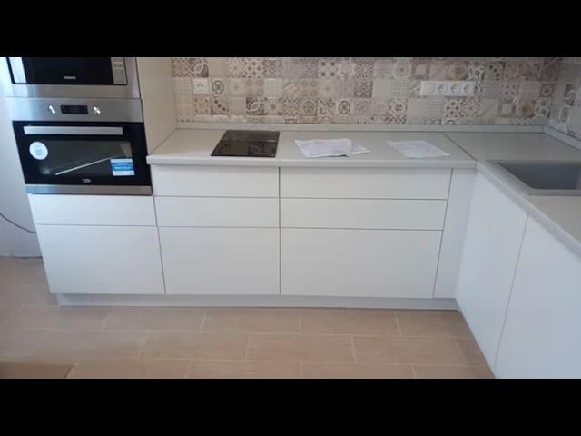 Кухня Валерия Белый цвет с пеналом