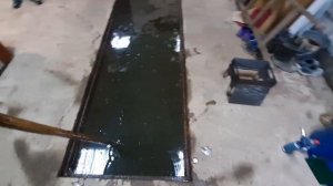 Полная яма воды в гараже, что делать?