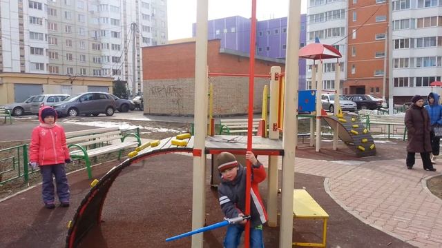 Игра во дворе смотреть онлайн