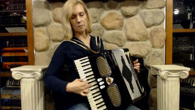 2855 - Excelsior Accordiana 305 Piano Accordion LM 41 120 $799 смотреть онлайн