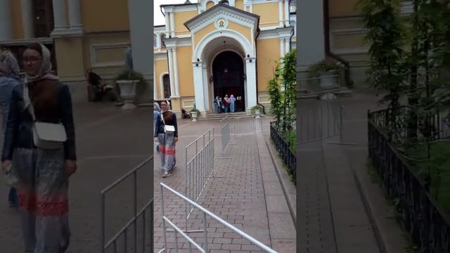 Очередь к мощам Матроны смотреть онлайн