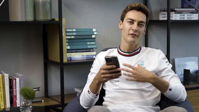 We Show George Russell Our 2022 Team TikToks! ? смотреть онлайн