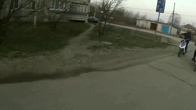 ПОКАТУШКИ/ПИТБАЙК KRZ 125/YAMAHA JOG ZR/чуть не УШАТАЛИ АЛЬФУ 2 раза /СТУНТ. смотреть онлайн