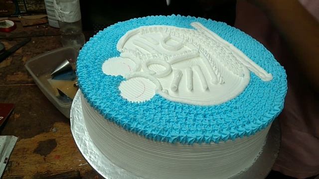 Doraemon cake | Doraemon whip cream cake | Doraemon cake sketch by hand. смотреть онлайн