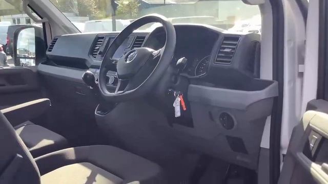 Volkswagen Crafter Cr35 LWB 2.0 TDi 140PS Trendline High Roof Van - GK70LLJ смотреть онлайн