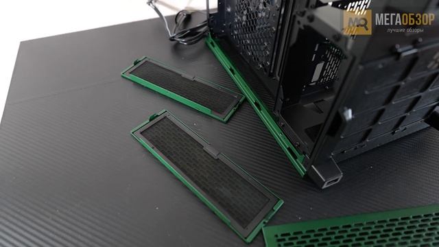 Thermaltake The Tower 100 Racing Green обзор. Вертикальный Mini-ITX корпус