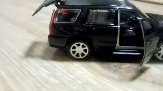 Cadillac Escalade модель Техно парк смотреть онлайн