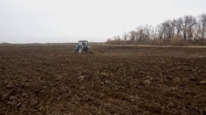 Выравнивание поля после пахоты культиватором КПЭ-3,8