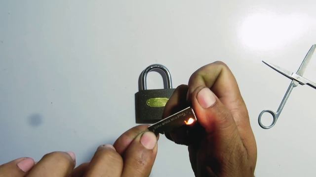 how to open lock without key how to open lock without key with shaving blade смотреть онлайн