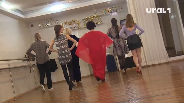 Известные лица Челябинска в нарядах от кутюр смотреть онлайн