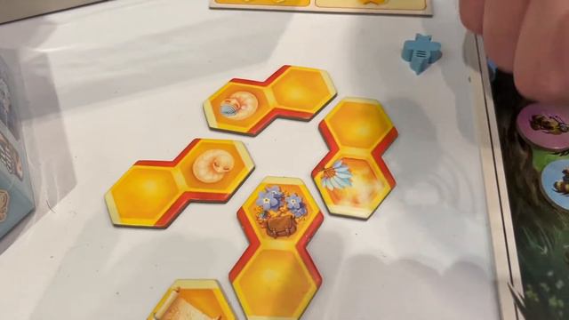 Feel the buzz at Dice Tower East with Honey Buzz смотреть онлайн