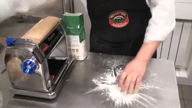 Равиоли из тыквы и амаретто смотреть онлайн