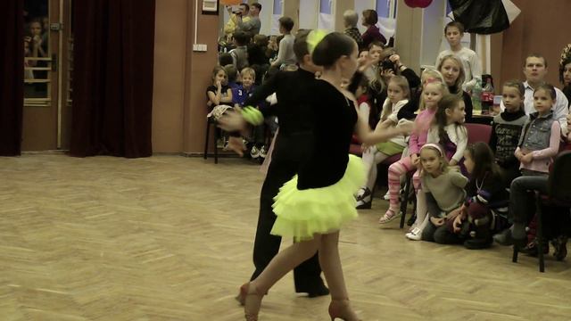 Лиза и Андрей на вечере) смотреть онлайн
