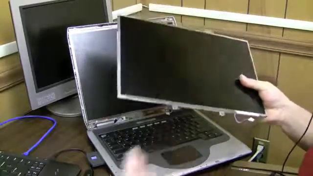 Testing An Inverter And Screen-Compaq Laptop-MD