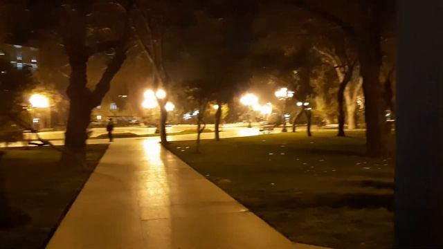 Библиотека Ленина или Ахундова в Баку на Сахиле, бывш 26 бакинских комисаров. смотреть онлайн