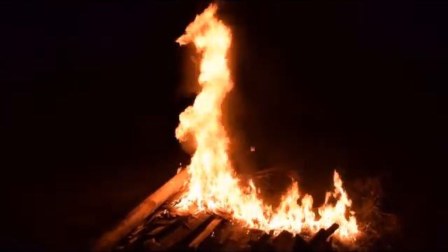 Попытка поймать налима, коньки, мороз, собаки, отдых :)) смотреть онлайн
