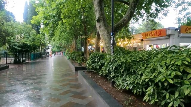 Землетрясение в Севастополе. Пустые пляжи в Крыму. ХОЛОДНЫЙ Ливень в Ялте. Крым июнь 2023 смотреть онлайн