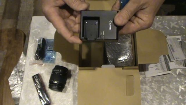 Canon EOS 4000D. Распаковка подарка к дню рождения! смотреть онлайн