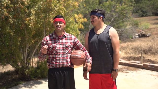"How to Play Basketball" The Juan And Jesús Show - David Lopez смотреть онлайн