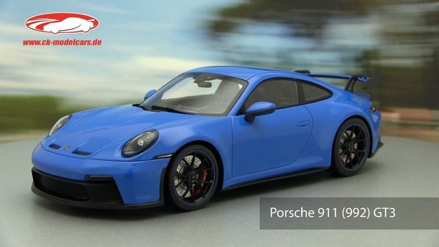 Porsche 911 (992) GT3 Baujahr 2021 shark blue mit Vitrine, Minichamps смотреть онлайн