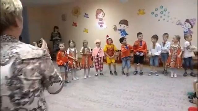 Театрализованная постановка детей с родителями старшей группы в ДОУ "Кошкин дом" С.Я.Маршака смотреть онлайн