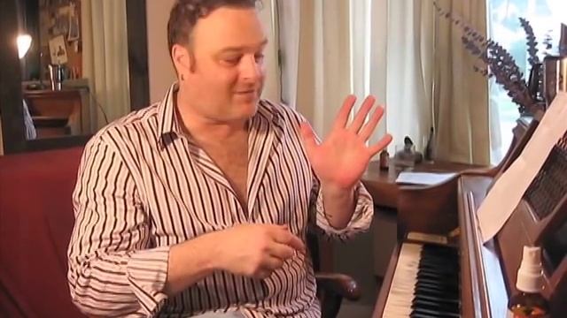 Dolce Voce Presents Singing Tips : Crescendo Diminuendo смотреть онлайн