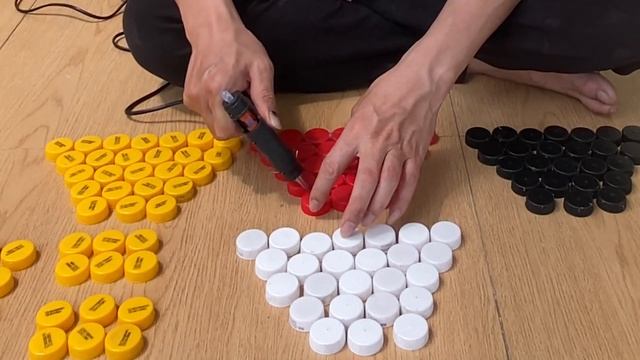 Colorful Beautiful Flower Pots From discarded plastic bottle caps | Recycle plastic bottle caps смотреть онлайн
