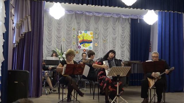 25.Фантазия на темы песен ВОВ "Любимая моя" исп.пед.анс. Карусель (рук.П.Абраменко) смотреть онлайн