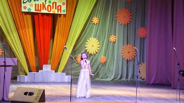 Алеся Витолс 8 лет "Адлятала птушка" муз. Е. Атрашкевич Беларусь Минск смотреть онлайн